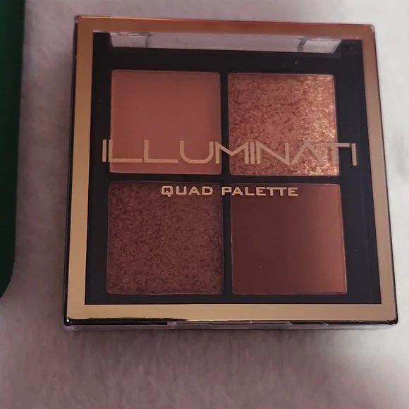 NEW!!  Make Up Gift Set!!! Excellent Deal!! - Picture 4 of 14